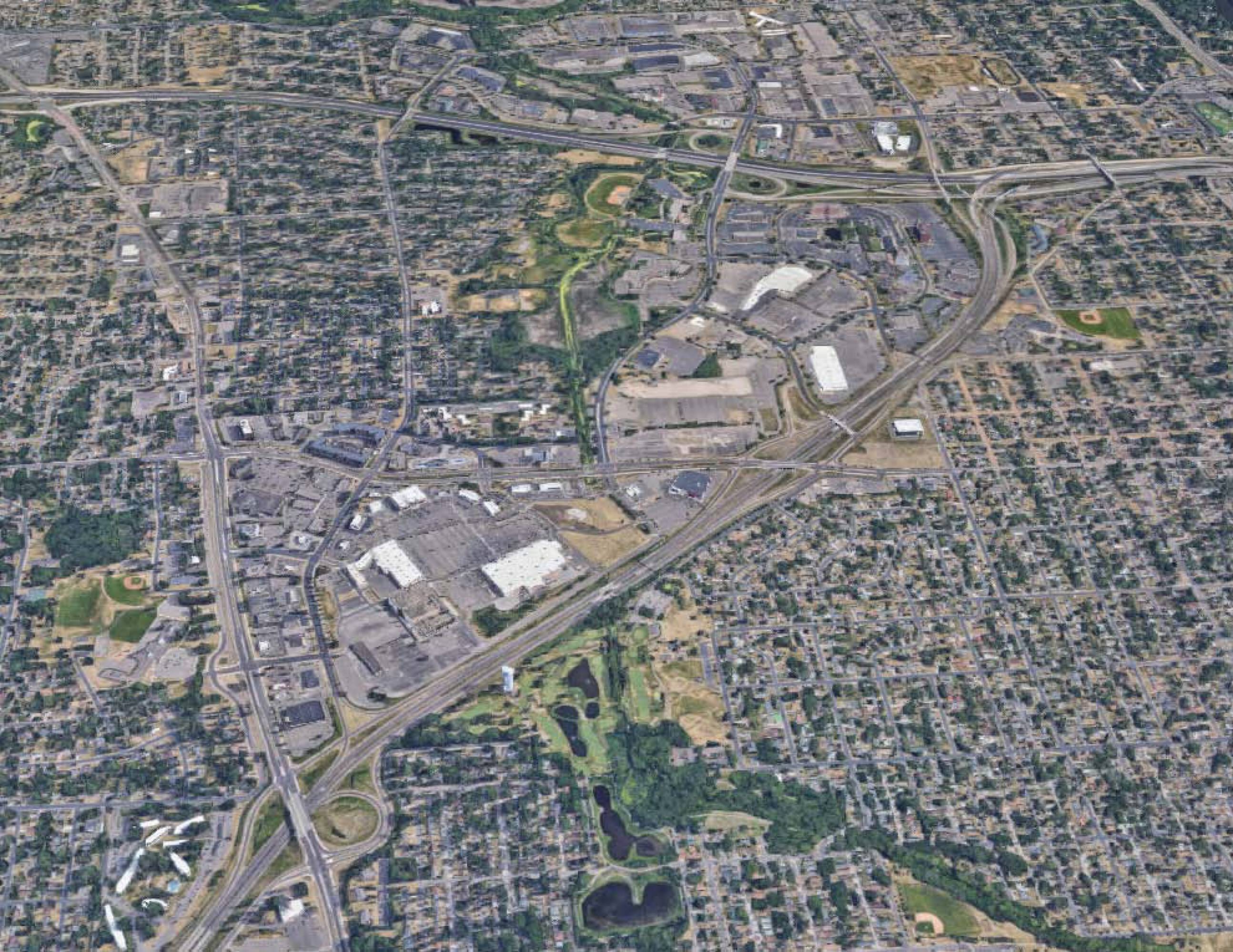 10001300 Shingle Creek Pkwy, Brooklyn Center, MN 55430