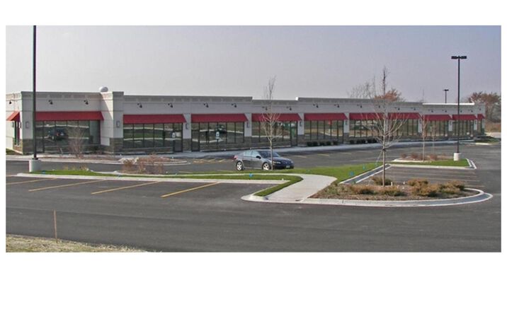Pictures of Retail property located at 407 Sycamore Road, Genoa, IL 60135 for lease - image #1