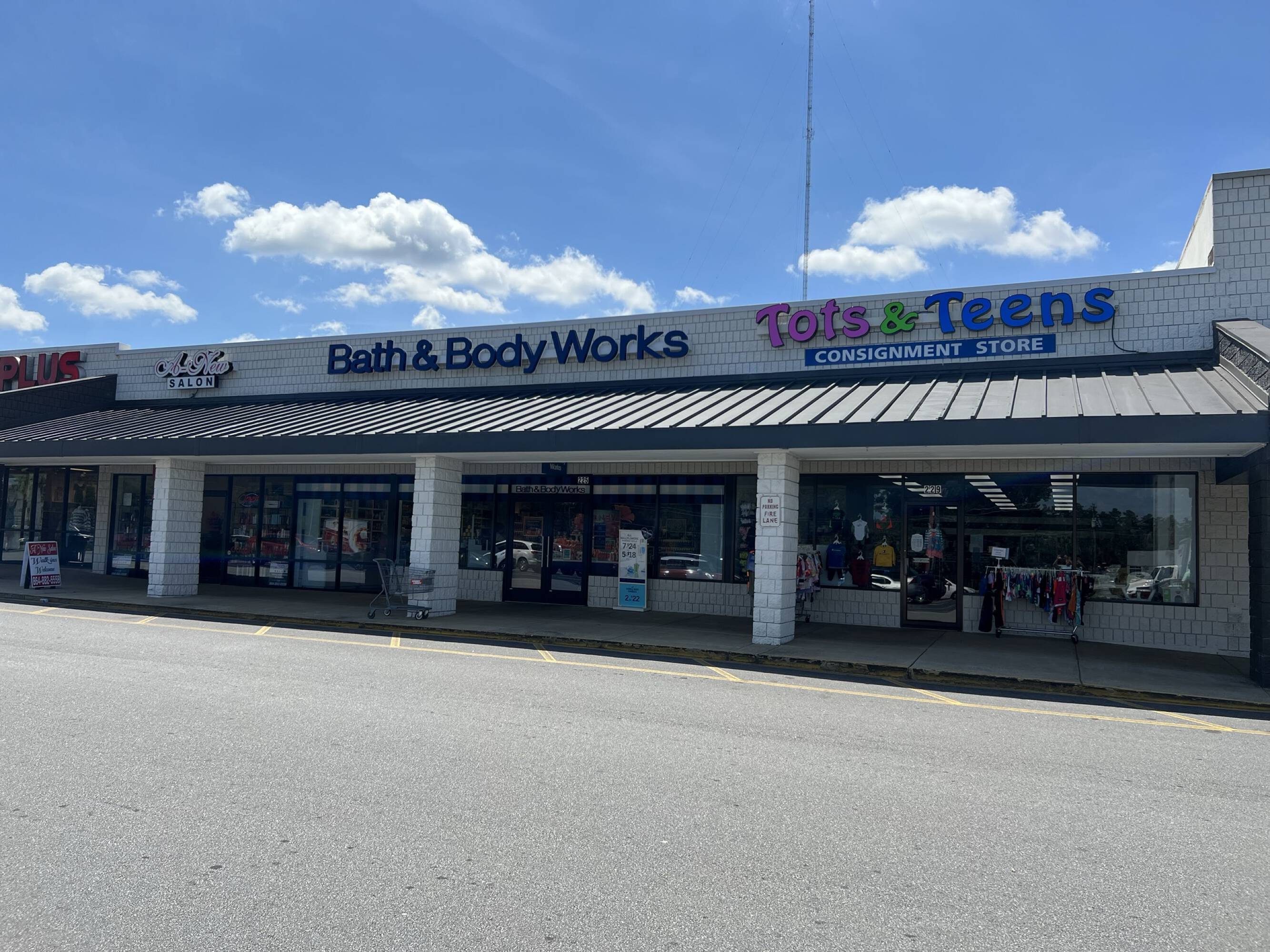 285 Applewood Center Pl, Seneca, SC 29678