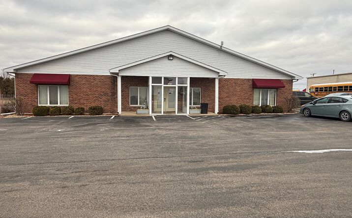 Pictures of Office property located at 2431 Bethany Road, Sycamore, IL 60178 for lease - image #1