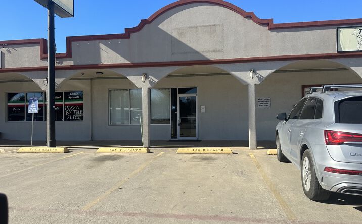 Pictures of Retail property located at 5436 River Oaks Blvd, Fort Worth, TX 76114 for lease - image #1