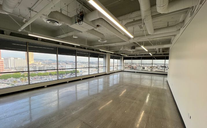 Pictures of Office property located at 250 East 1st Street, Los Angeles, CA 90012 for lease - image #1