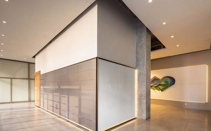 Pictures of Office property located at 1200 Wilshire Blvd, Los Angeles, CA 90017 for lease - image #1
