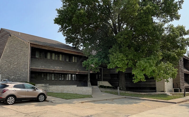 Pictures of Office property located at 1100 SW Wanamaker Rd, Topeka, KS 66604 for lease - image #1