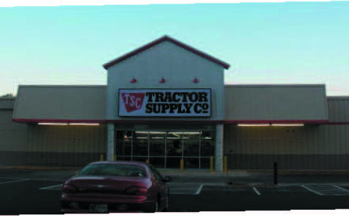 Pictures of Retail property located at 2214 E National Hwy, Washington, IN 47501 for lease - image #1