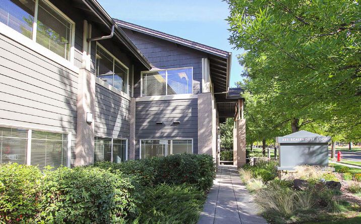 Pictures of Office property located at 231 SW Scalehouse Loop, Bend, OR 97702 for lease - image #1