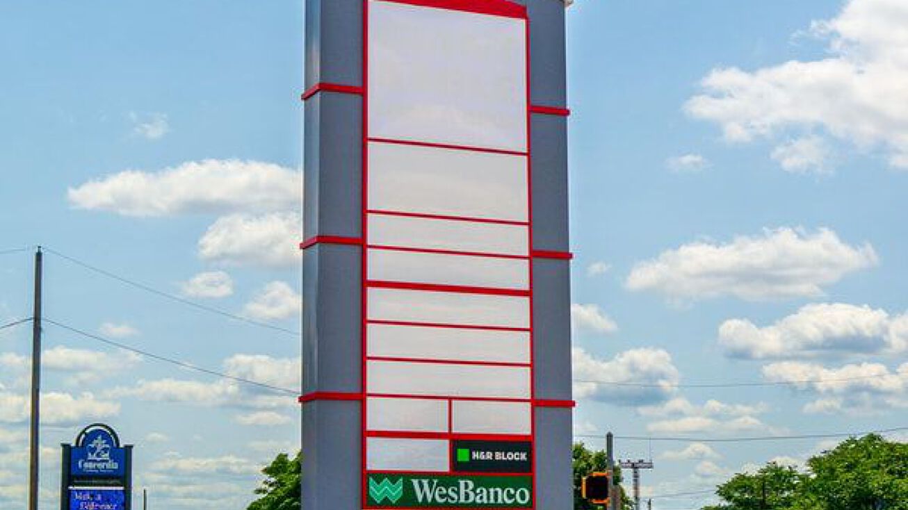 1600 W State Street, Baden, PA 15005 Retail Space for Lease