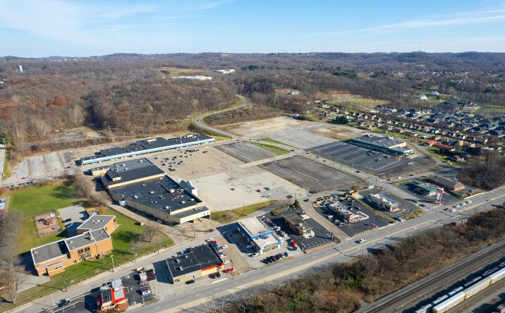 Pictures of Retail, Land property located at 1600 W State St, Baden, PA 15005 for lease - image #1