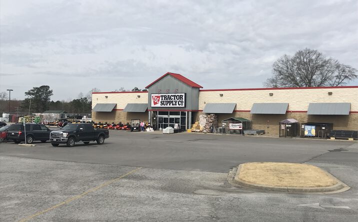 Pictures of Retail, Office, Restaurant property located at 1363 W Floyd Baker Blvd, Gaffney, SC 29341 for lease - image #1