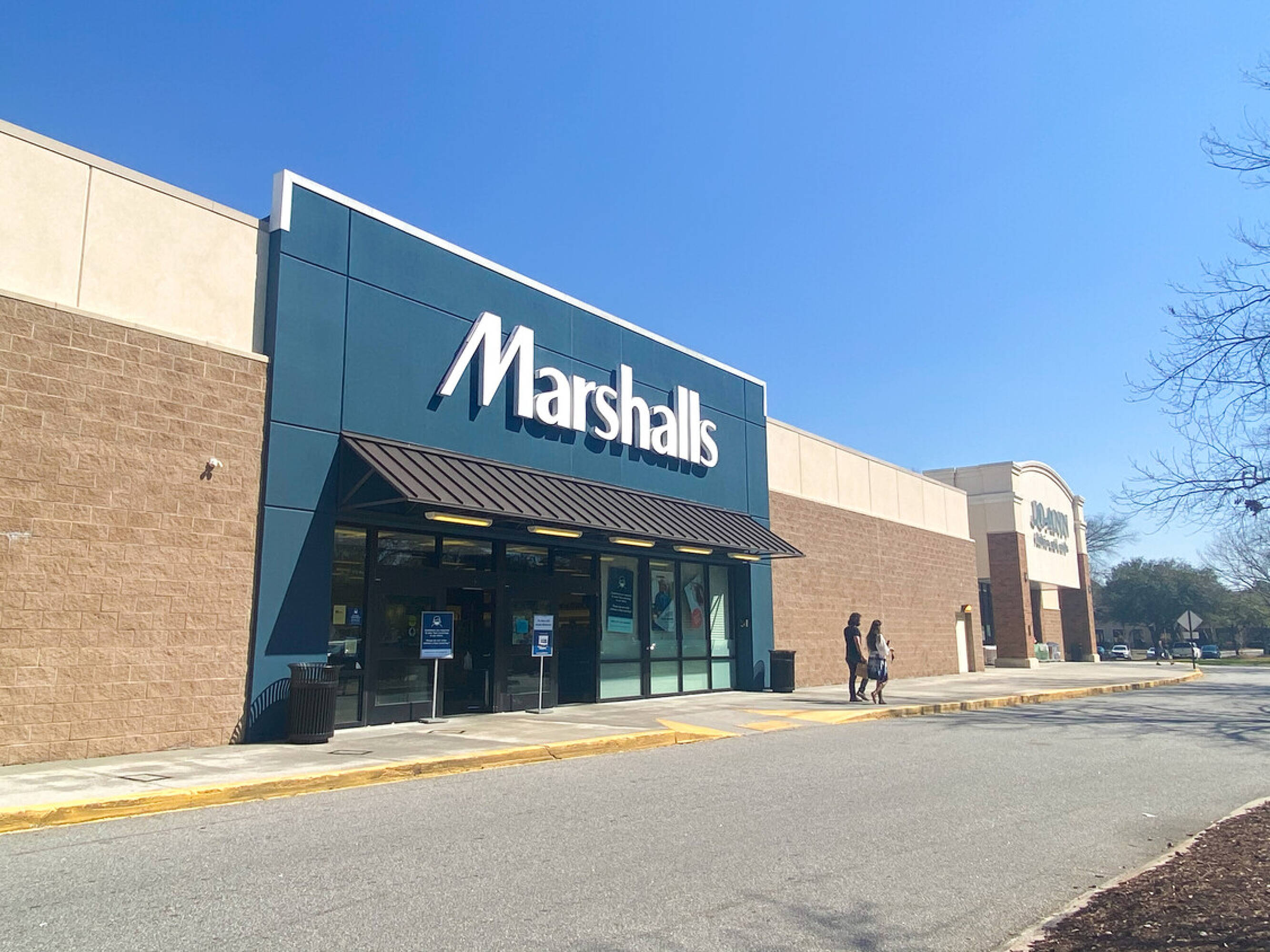 2245 Ashley Crossing Dr, Charleston, SC 29414