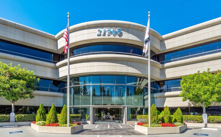 Pictures of Office property located at 21900 Burbank Blvd, wood land hills, CA 91367 for lease - image #1