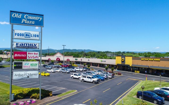 Pictures of Retail property located at 4309-4382 Starkey Rd, Roanoke, VA 24018 for lease - image #1