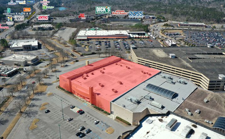 Pictures of Retail property located at 2500 Galleria Cir, Hoover, AL 35244 for lease - image #1