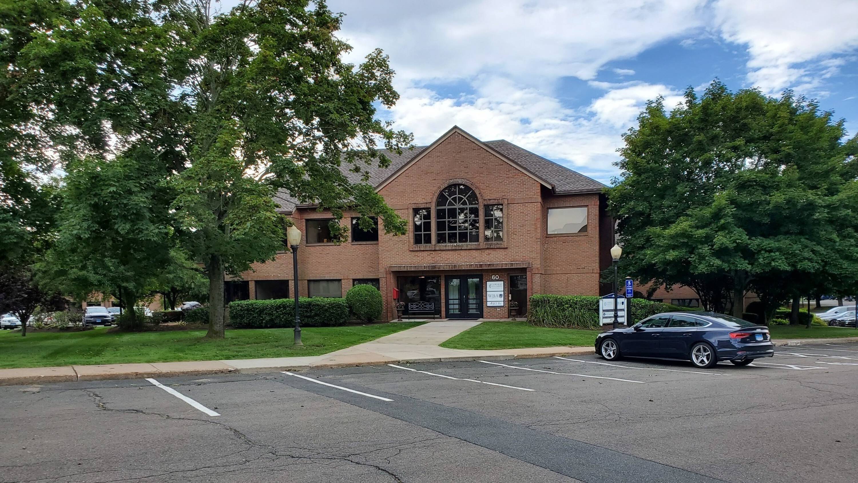 60 Avon Meadow Lane, Avon, CT 06001