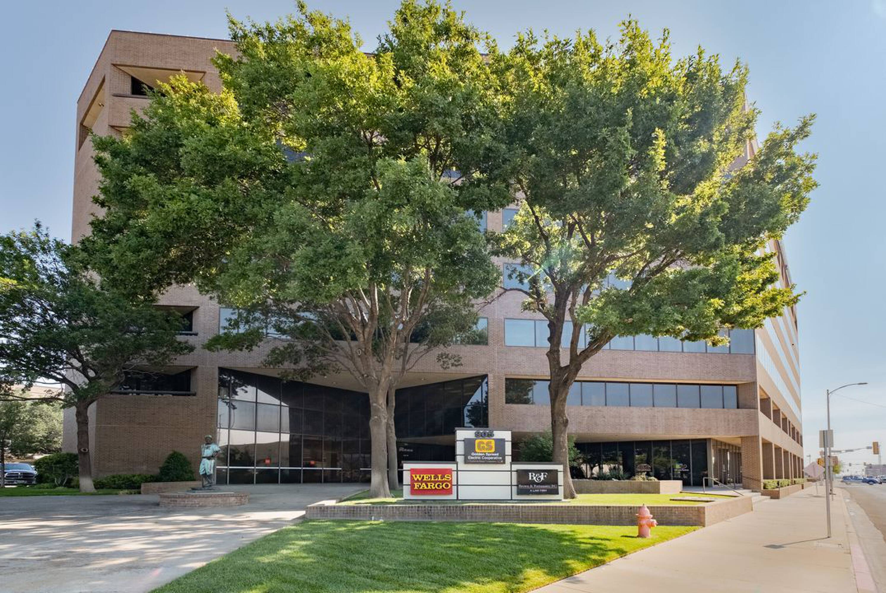 905 S Fillmore St, Amarillo, TX 79101