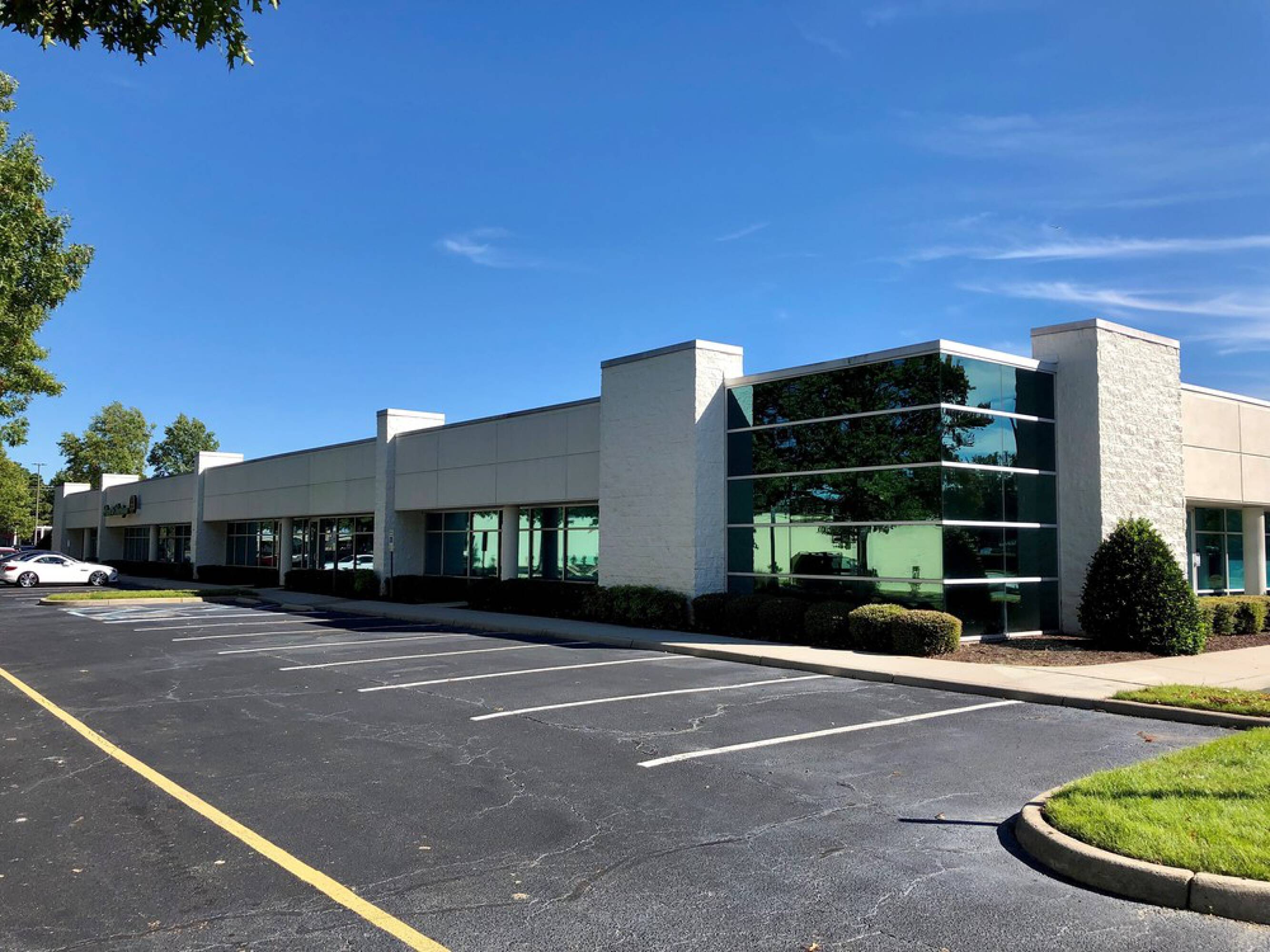 195 S Rosemont Rd, Virginia Beach, VA 23452