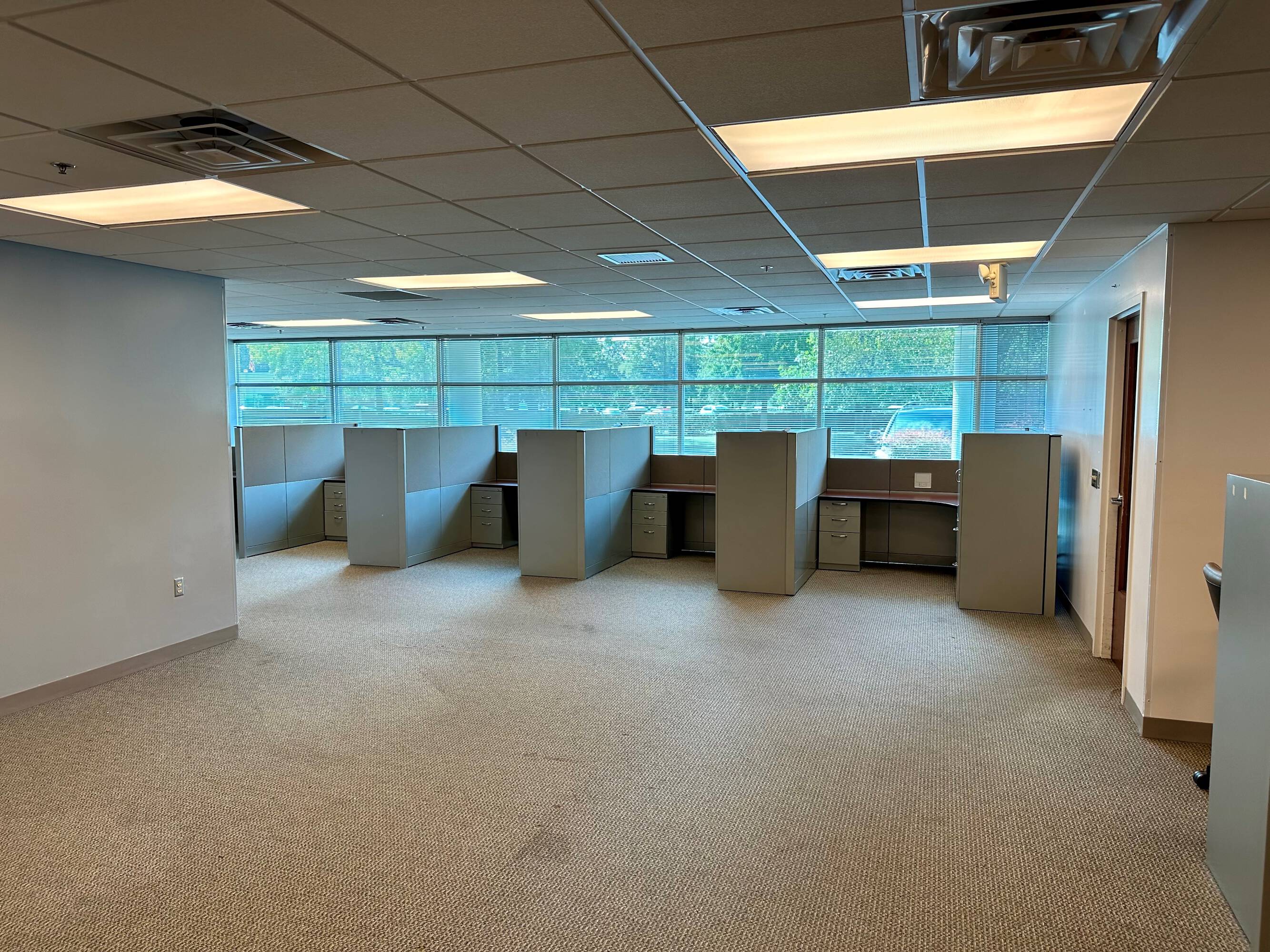 195 S Rosemont Rd, Virginia Beach, VA 23452