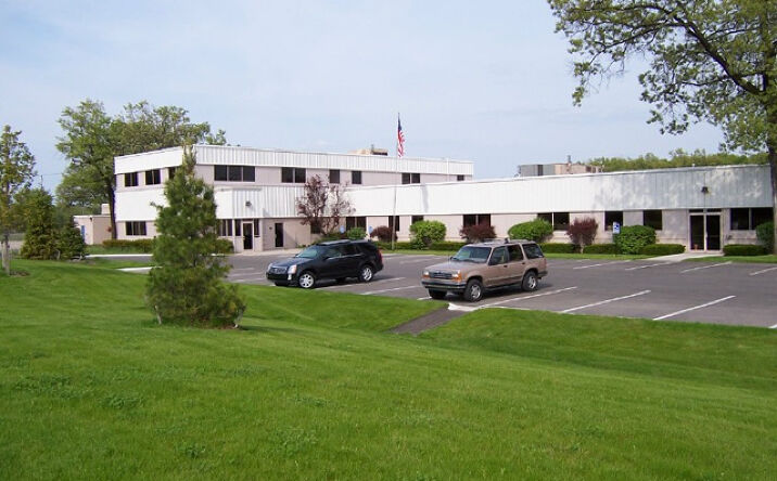 Pictures of Office property located at 807 Airport Access Rd, Traverse City, MI 49686 for lease - image #1