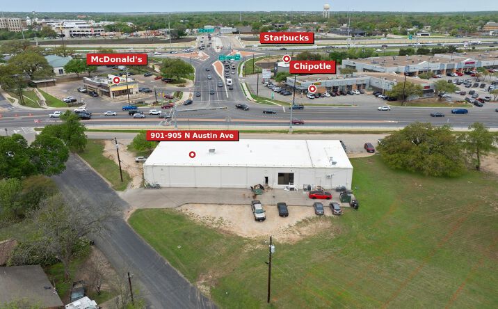 Pictures of Retail property located at 901 N Austin Ave, Georgetown, TX 78626 for lease - image #1