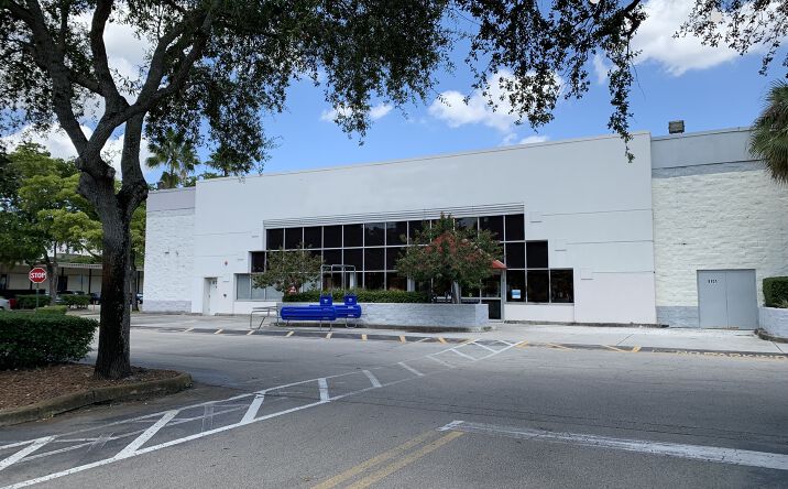 Pictures of Retail property located at 8111 W Broward Blvd, Plantation, FL 33324 for lease - image #1
