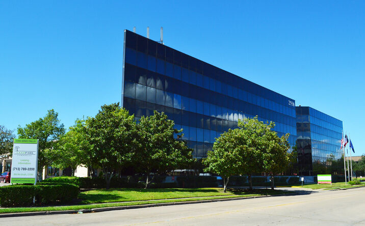 Pictures of Office property located at 2550 Gray Falls Dr, Houston, TX 77077 for sales - image #1
