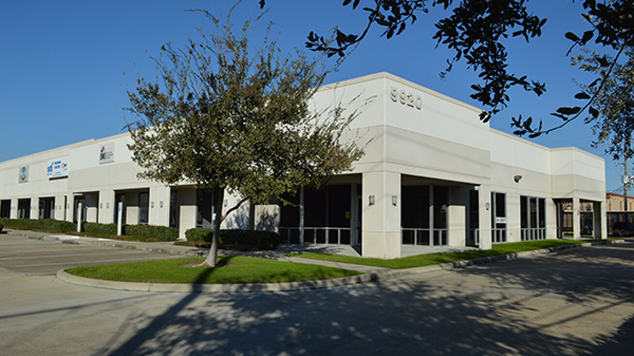 9920 W Sam Houston Pkwy S, Houston, TX 77099 Office Space for Lease