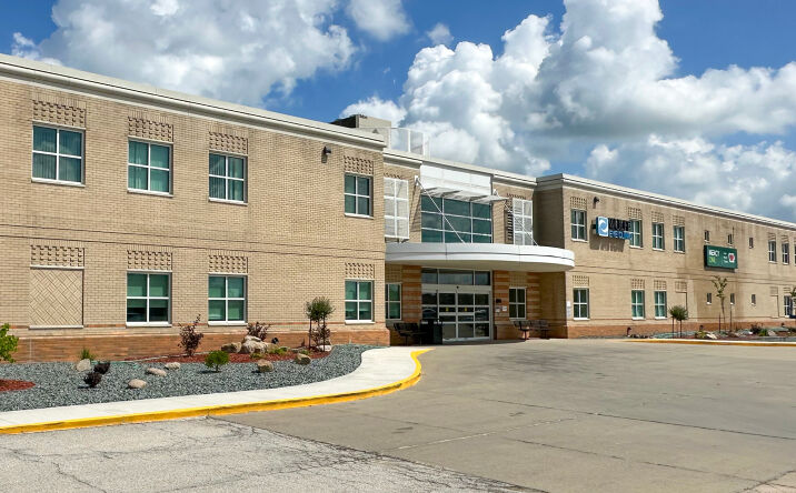 Pictures of Office, Special Purpose property located at 1005 E Pennsylvania Ave, Ottumwa, IA 52501 for lease - image #1