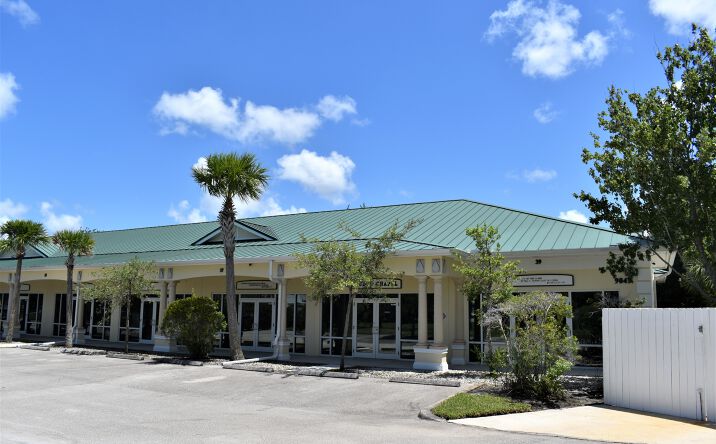 Pictures of Office property located at 9015 Americana Rd, Vero Beach, FL 32966 for lease - image #1