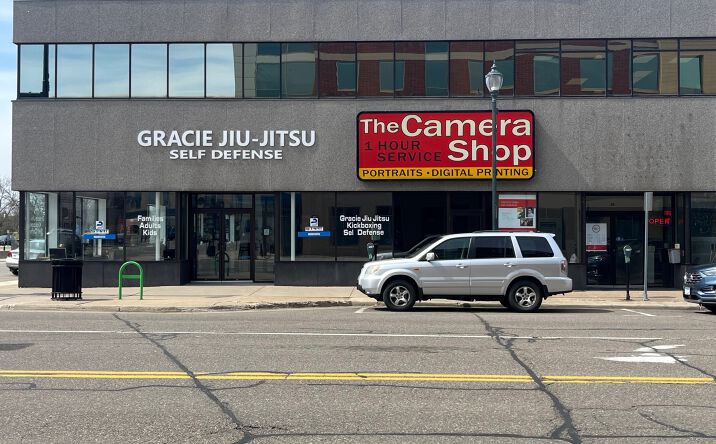 Pictures of Office, Retail, Restaurant property located at 27 7th Ave N, St Cloud, MN 56303 for lease - image #1