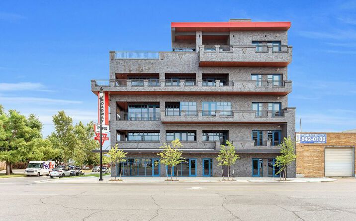 Pictures of Office property located at 1122 N Broadway Ave, Oklahoma City, OK 73103 for lease - image #1