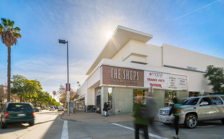 Pictures of Retail property located at 345 - 455 S Lake Avenue, Pasadena, CA 91101 for lease - image #1