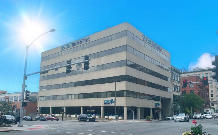 Pictures of Office property located at 101 W 2nd St, Davenport, IA 52801 for lease - image #1