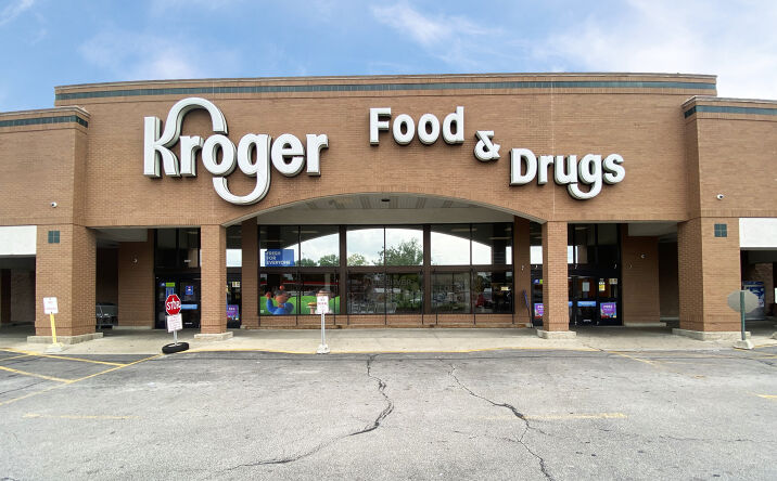 Pictures of Retail property located at NEC Pershing Road and Water Street, Decatur, IL 62526 for lease - image #1