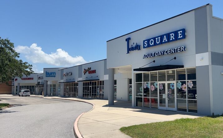 Pictures of Retail property located at 3880 Central Sarasota Pkwy, Sarasota, FL 34238 for lease - image #1