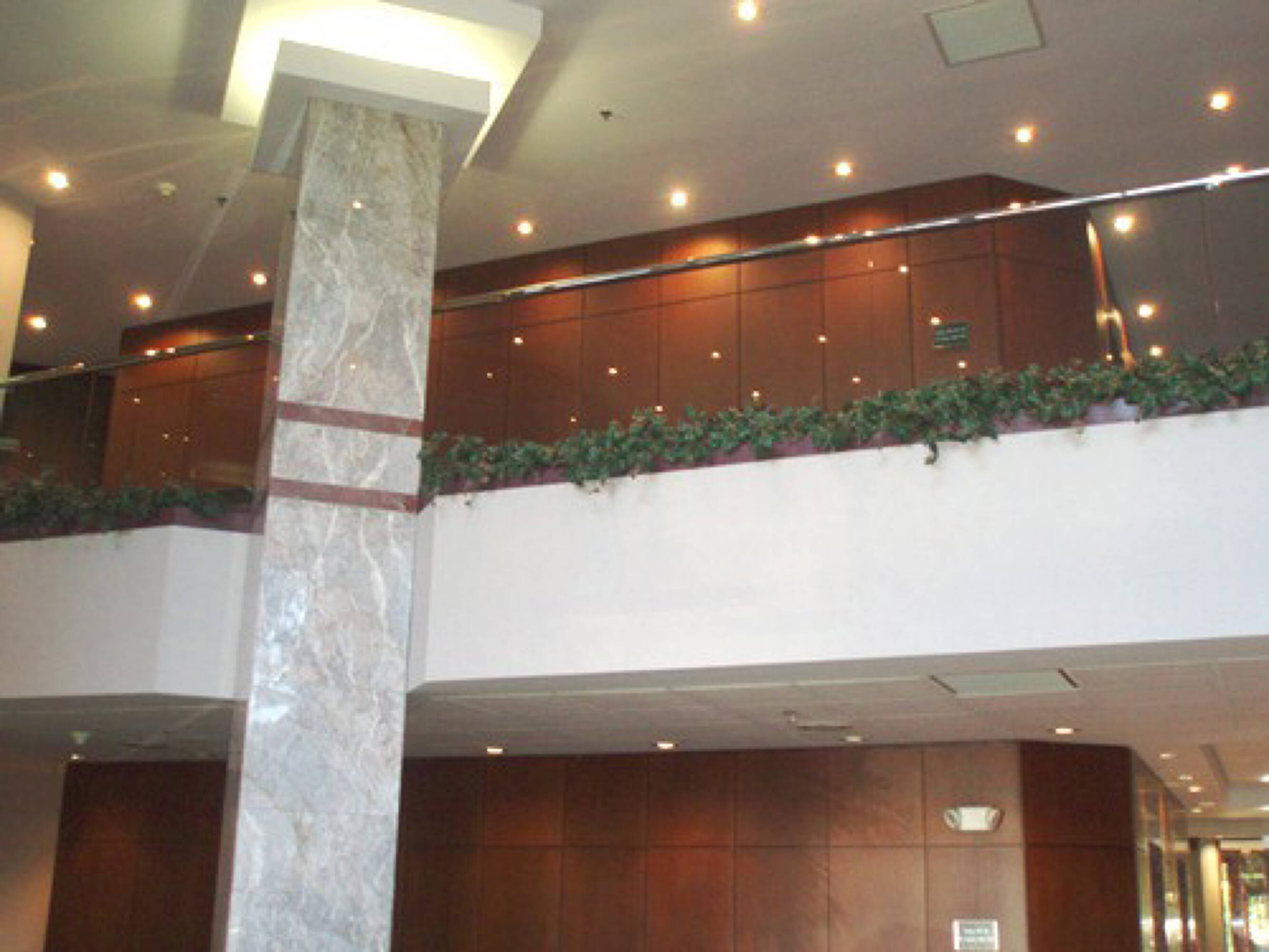 3 W Hawthorn Pkwy, Vernon Hills, IL 60061