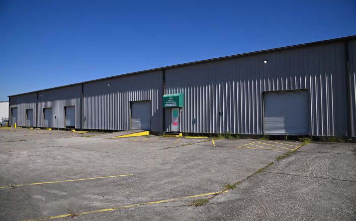 Pictures of Industrial property located at 1001-1007 Dumont Street, South Houston, TX 77587 for sales - image #1