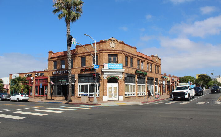 Pictures of Retail, Office property located at 4502 Cass St, San Diego, CA 92109 for lease - image #1
