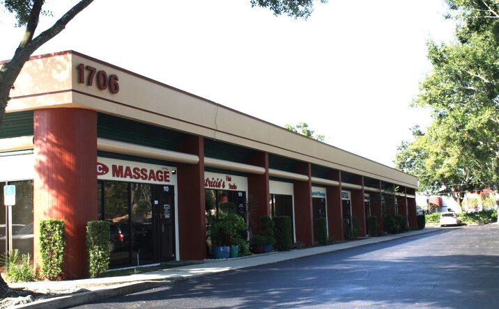 Pictures of Office property located at 1706 E Semoran Blvd, Apopka, FL 32703 for lease - image #1