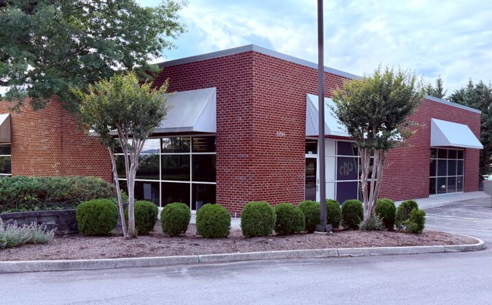 Pictures of Office property located at 3826 Thirlane Rd NW, Roanoke, VA 24019 for lease - image #1