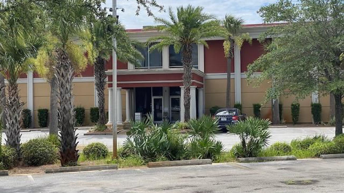 2 NE Eglin Parkway, Fort Walton Beach, FL 32548 Office Space for Lease