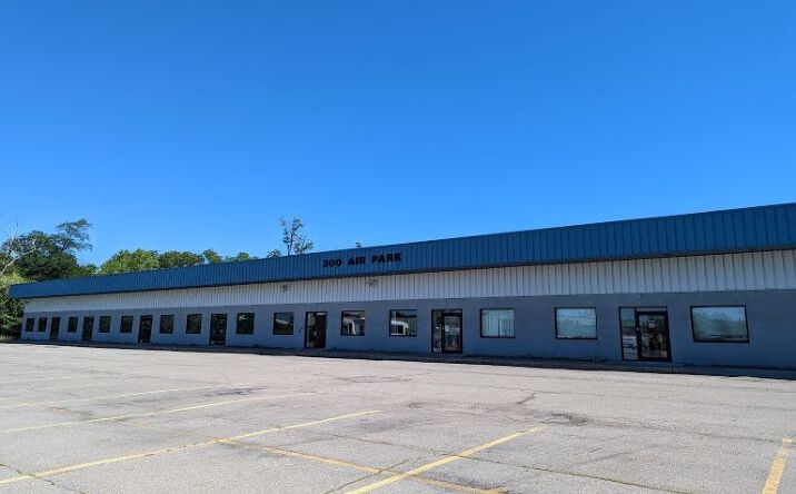 Pictures of Industrial property located at 300 Air Park Dr, Rochester, NY 14624 for lease - image #1