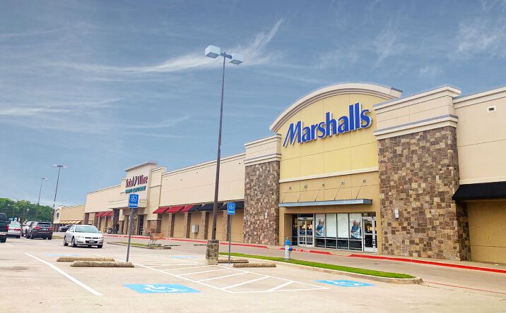 Pictures of Retail property located at 75 N Central Expy, Dallas, TX 75204 for lease - image #1