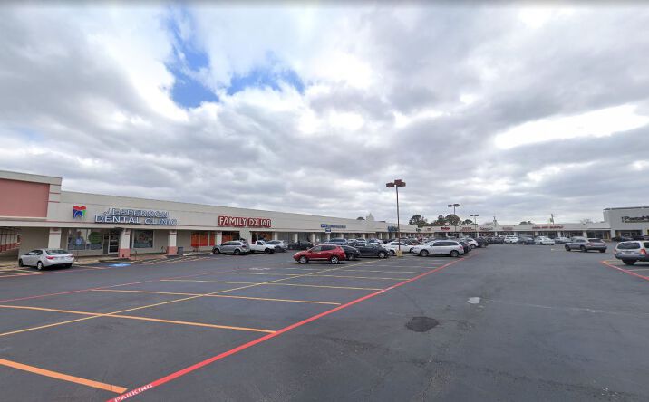 Pictures of Retail property located at 1501 S Cooper St, Arlington, TX 76010 for lease - image #1