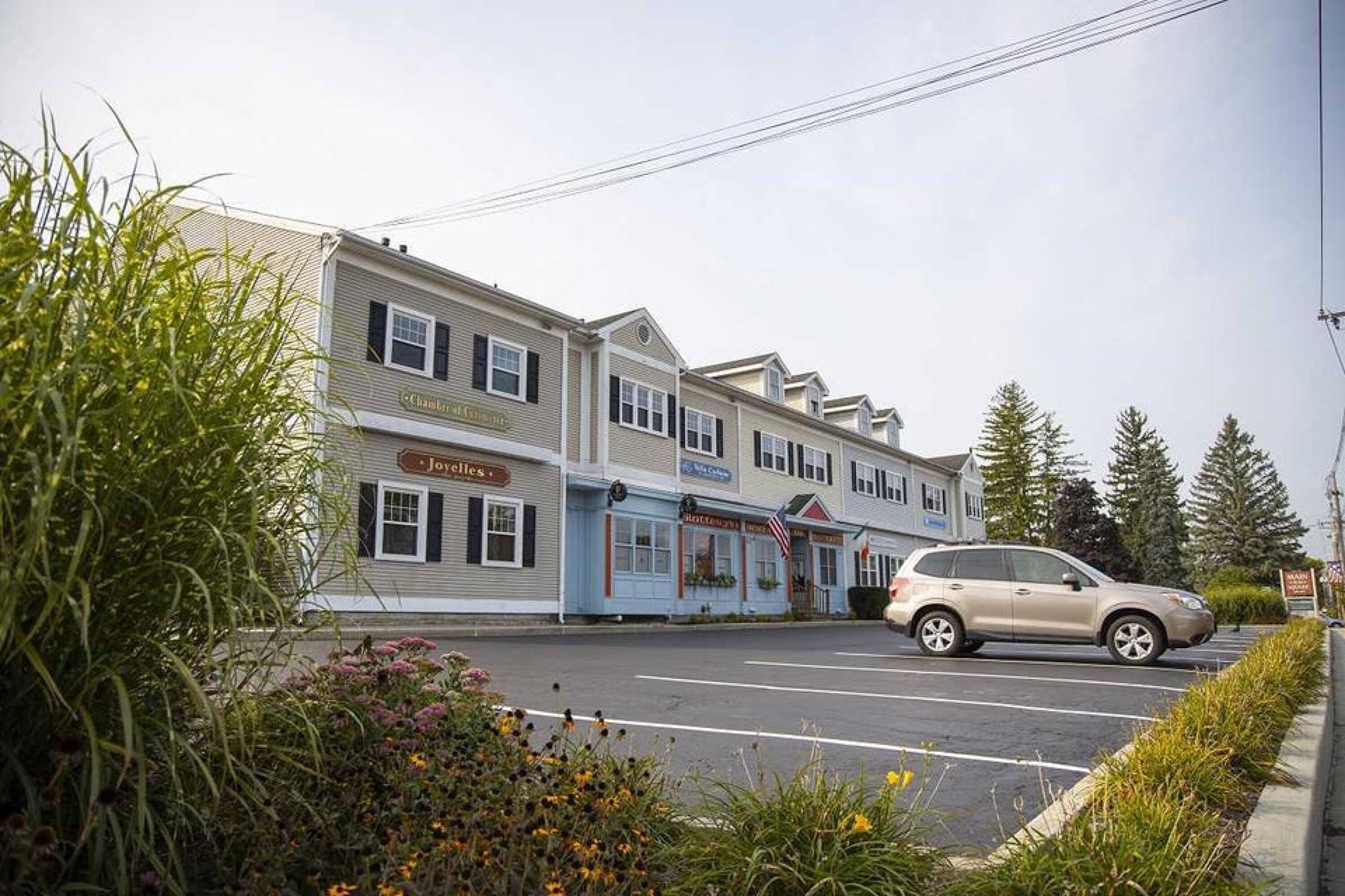 318 Delaware Ave, Delmar, NY 12054