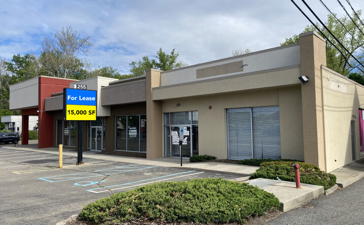 Pictures of Retail, Restaurant property located at 255 State Rt 4, Paramus, NJ 07652 for lease - image #1