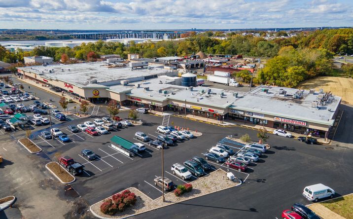 Pictures of Retail property located at 365 Convery Boulevard, Perth Amboy, NJ 08861 for lease - image #1