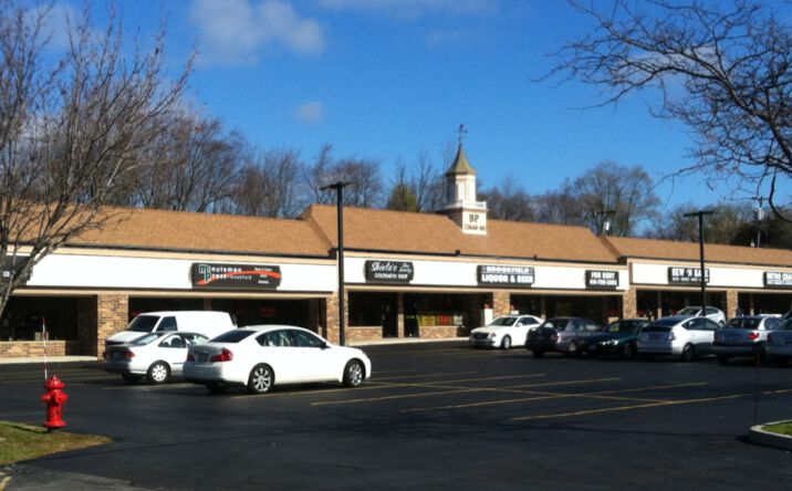 Pictures of Retail property located at 13640- 13680 W Capitol Dr, Brookfield, WI 53005 for lease - image #1