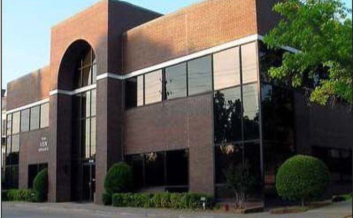 Pictures of Office property located at 5319 S Lewis Ave, Tulsa, OK 74105 for lease - image #1