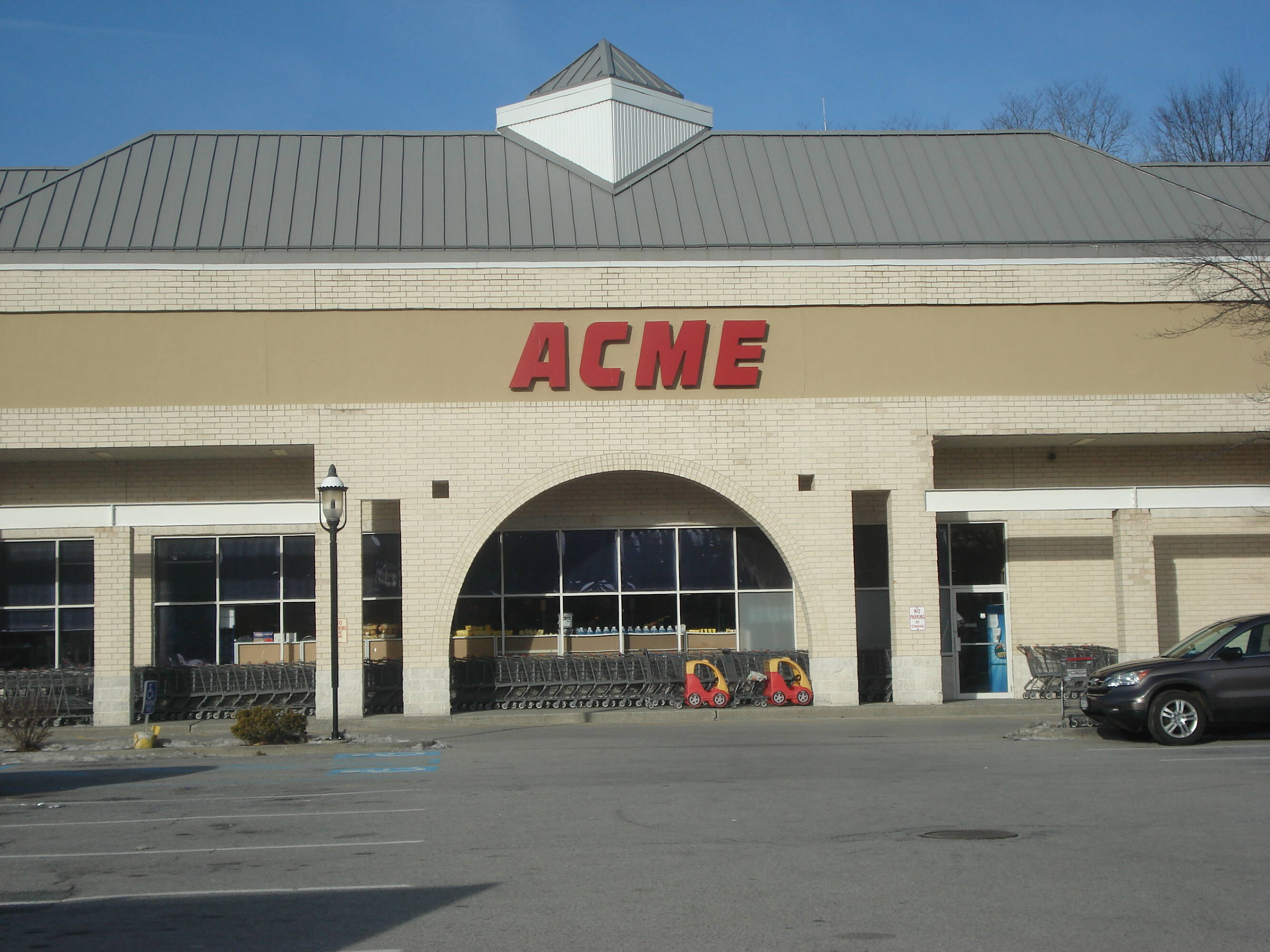 13 North Ave, Pleasant Valley, NY 12569