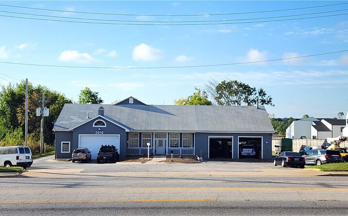 Pictures of Land property located at 3010 W Walnut Street, Rogers, AR 72756 for lease - image #1